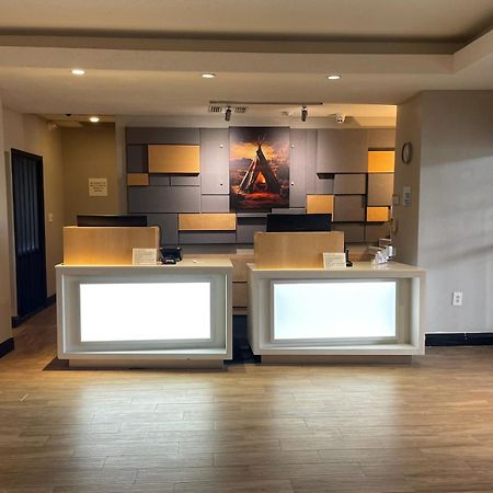 Route 66 Inn & Suites Маями Екстериор снимка